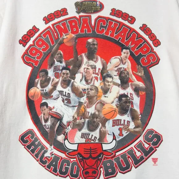 CHICAGO BULLS STARTER Vintage 90s 1997 NBA CHAMPS T-ShirtSize L Large